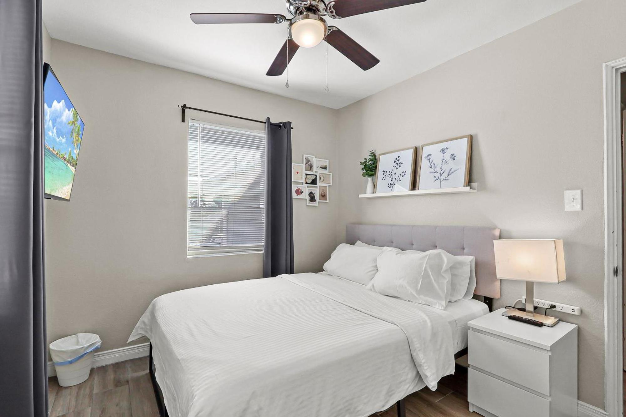 Сasa de vacaciones Renovated Stay, Parking, Near Dt & Airport *